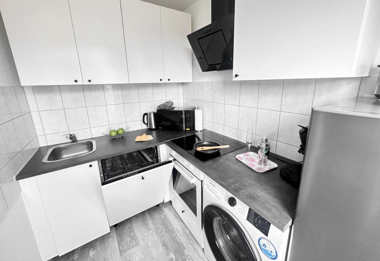 Vaz Apartments Essen, Kueche, Wlan, Tv, Netflix, Ca 15 Min Messe U Hbf Eksteriør billede