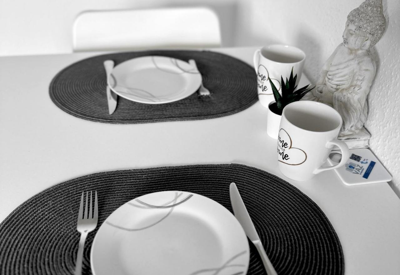 Vaz Apartments Essen, Kueche, Wlan, Tv, Netflix, Ca 15 Min Messe U Hbf Eksteriør billede