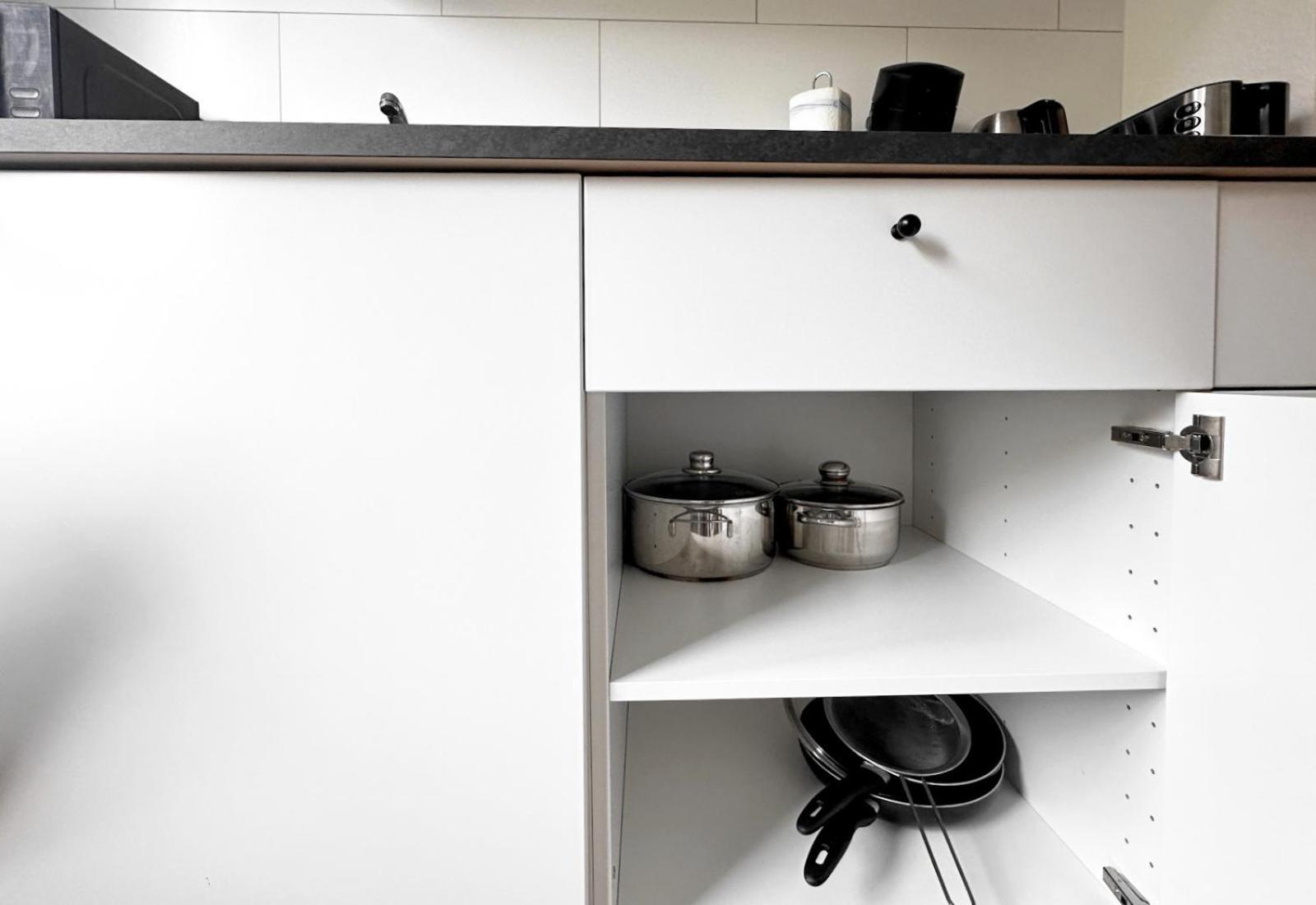 Vaz Apartments Essen, Kueche, Wlan, Tv, Netflix, Ca 15 Min Messe U Hbf Eksteriør billede