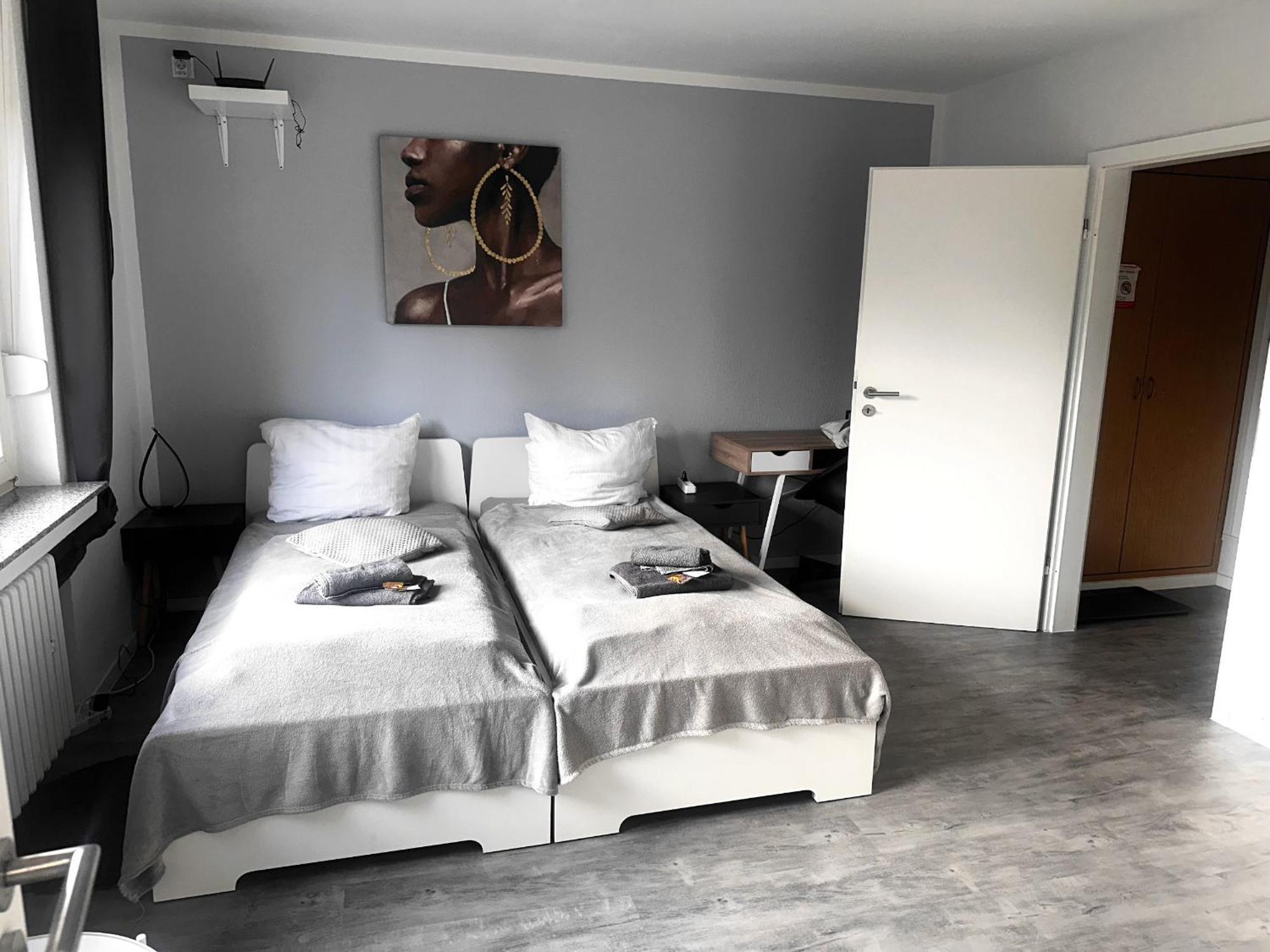 Vaz Apartments Essen, Kueche, Wlan, Tv, Netflix, Ca 15 Min Messe U Hbf Eksteriør billede