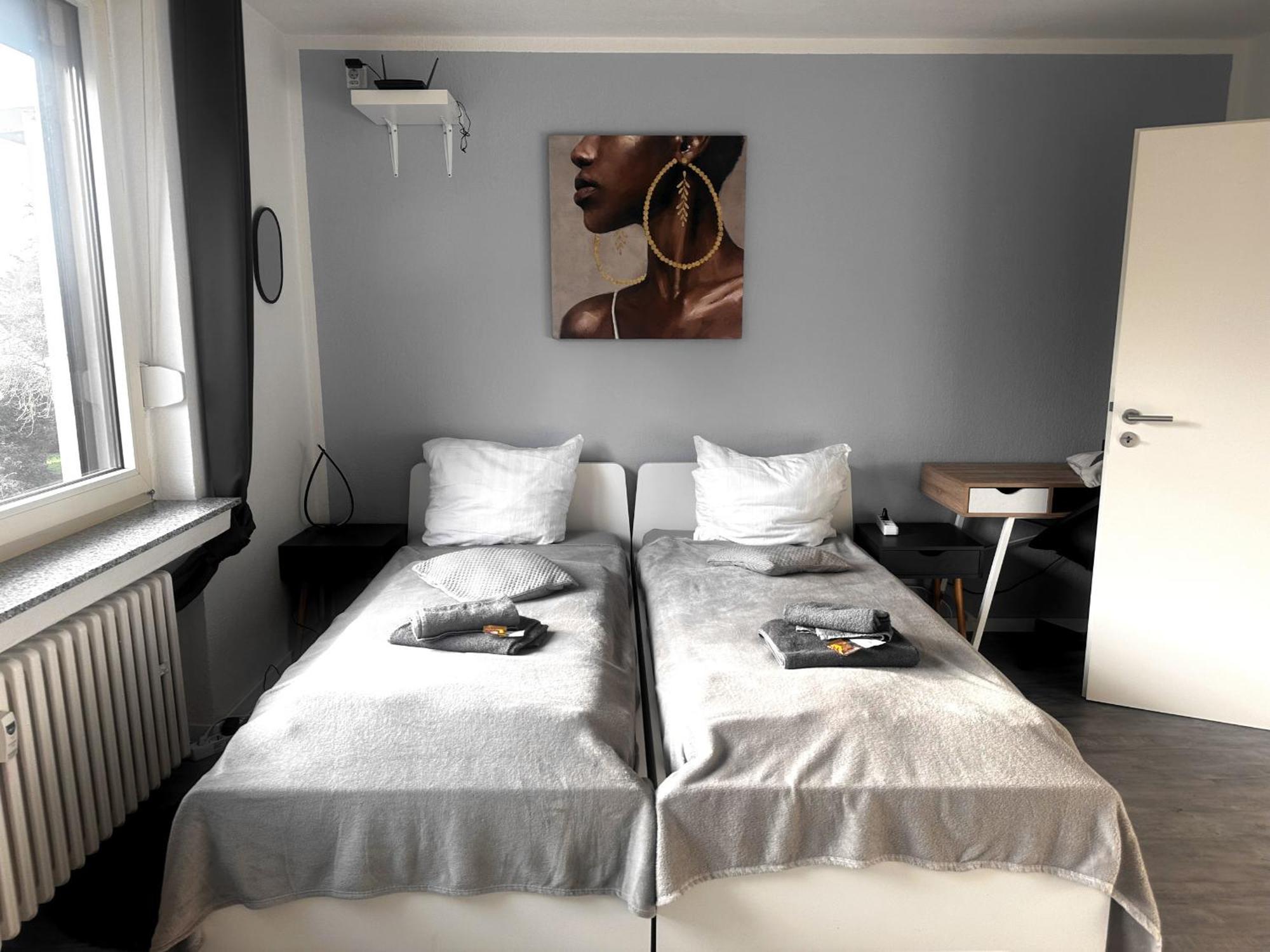 Vaz Apartments Essen, Kueche, Wlan, Tv, Netflix, Ca 15 Min Messe U Hbf Eksteriør billede