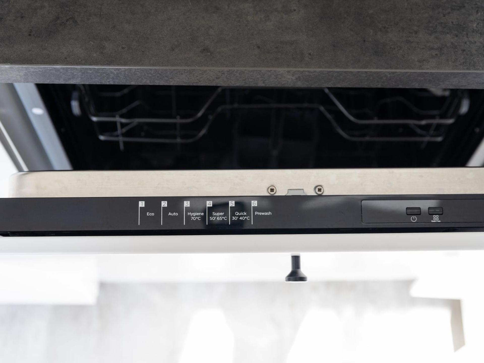 Vaz Apartments Essen, Kueche, Wlan, Tv, Netflix, Ca 15 Min Messe U Hbf Eksteriør billede